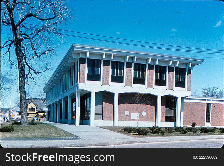 TITLE
Federal Building in Keene New Hampshire

CREATOR
Wardwell, Anne, Keene NH

SUBJECT
Post offices  - NH - Keene

DESCRIPTION
&quot;Perhaps the most successful modern building constructed on the street, the Federal Building is impressive for its design, size, and the excellent landscaping. Here is a monumental building which blends into the Main Street rows. The motif of the porch supports, although concrete, echos many of the wooden porches seen throughout the city.&quot;

PUBLISHER
Keene Public Library and the Historical Society of Cheshire County

DATE DIGITAL
20090129

DATE ORIGINAL
1975

RESOURCE TYPE
slides

FORMAT
image/jpg

RESOURCE IDENTIFIER
hsykfok034

RIGHTS MANAGMENT
No known copyright restrictions.