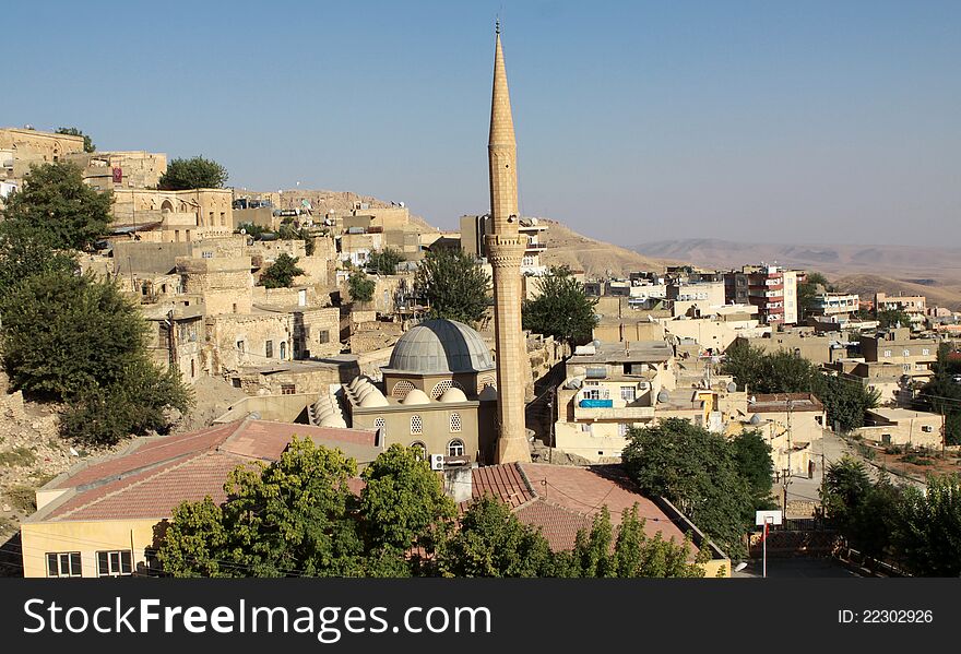 A views of Mardin House with the mosque. A views of Mardin House with the mosque.