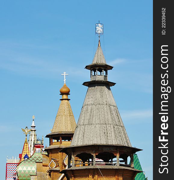 Izmailovo. Towers Of The  Kremlin