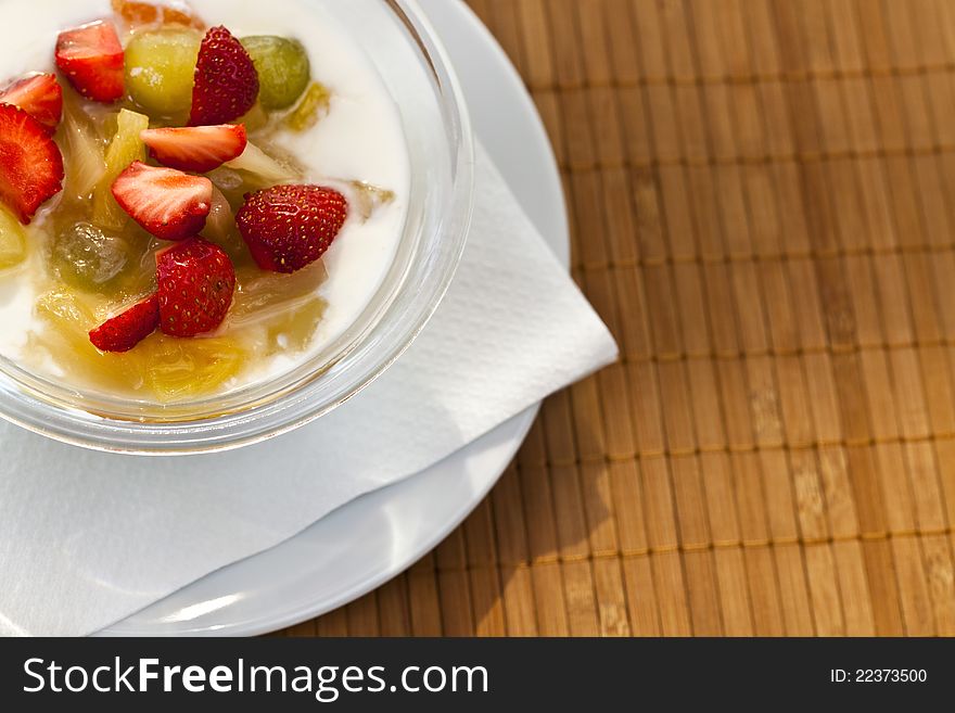 Yogurt with fresh fruits