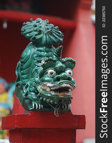 Chinese Lion Statue