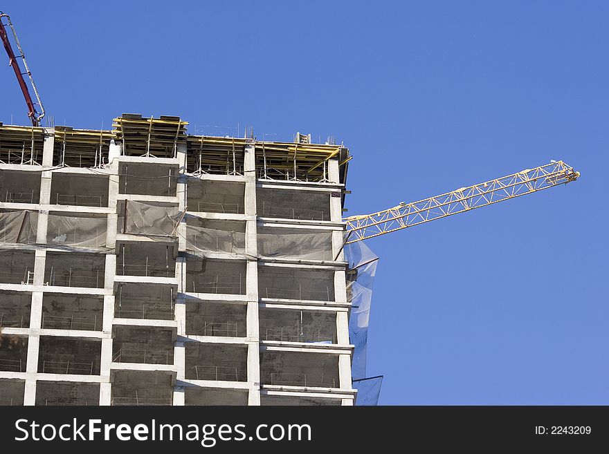 Zoom photo of many-storied construction