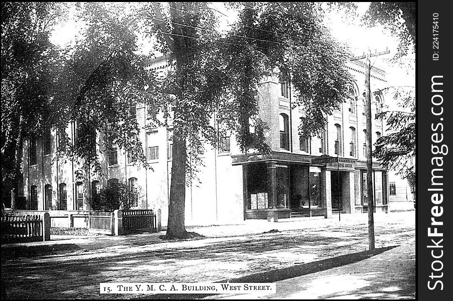 TITLE
YMCA Building in Keene NH 

CREATOR

SUBJECT
Buildings - NH - Keene
Gymnasiums - NH - Keene

DESCRIPTION
Photograph of the &#x28;old&#x29; YMCA building in Keene New Hampshire, located on West Street at the site of the old Richardson Tavern. The building was erected in 1893 and membership totaled nearly 300 with an active program of events. The building was demolished in 1961. The Ashuelot National Bank was erected on this site in 1961-62.

PUBLISHER
Keene Public Library

DATE DIGITAL
20071015

DATE ORIGINAL
1910?

RESOURCE TYPE
photographs

FORMAT
image/jpg

RESOURCE IDENTIFIER
hsykbdg016

RIGHTS MANAGMENT
No known restriction on publication.