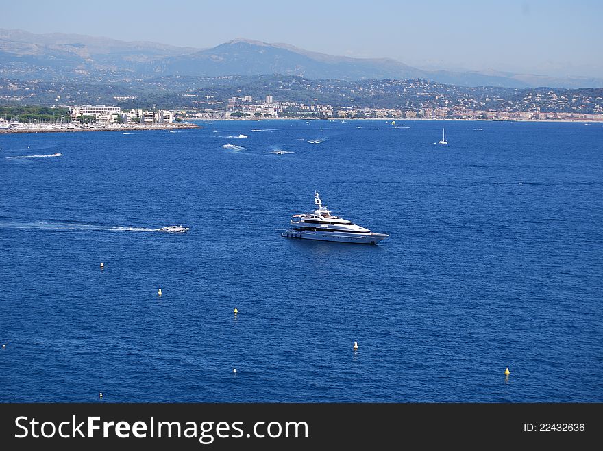 High Speed boats and ships on French Riviera