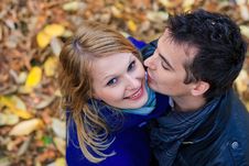 Romantic Couple In A Park Royalty Free Stock Image Romantic Couple In A Park Royalty Free Stock Image