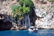 Waterfall Boat Royalty Free Stock Photography Waterfall Boat Royalty Free Stock Photography