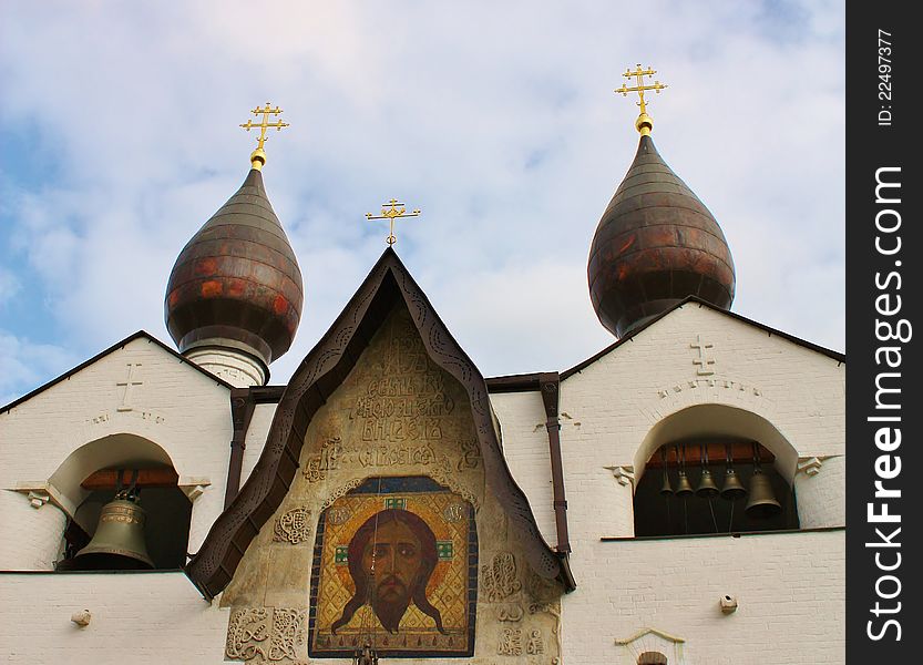 Martha and Mary Convent was built in the early twentieth century in the neo-russian style. Martha and Mary Convent was built in the early twentieth century in the neo-russian style