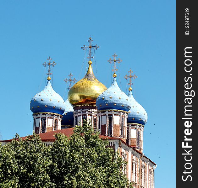 Golden domes of the Ryazan Kremlin