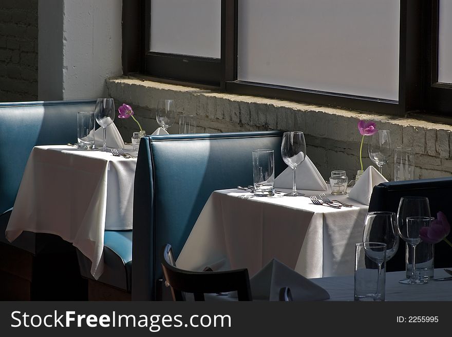 White Table Cloth Restaurant