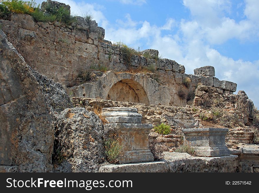 Remains of ancient Roman town Pergе. Turkey, Antalya