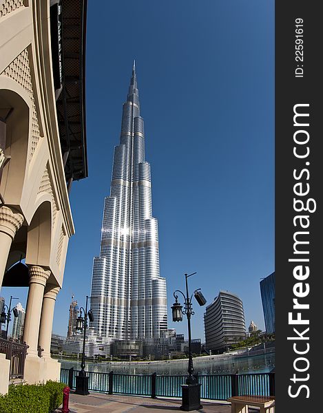 Burj Khalifa against a more traditional building