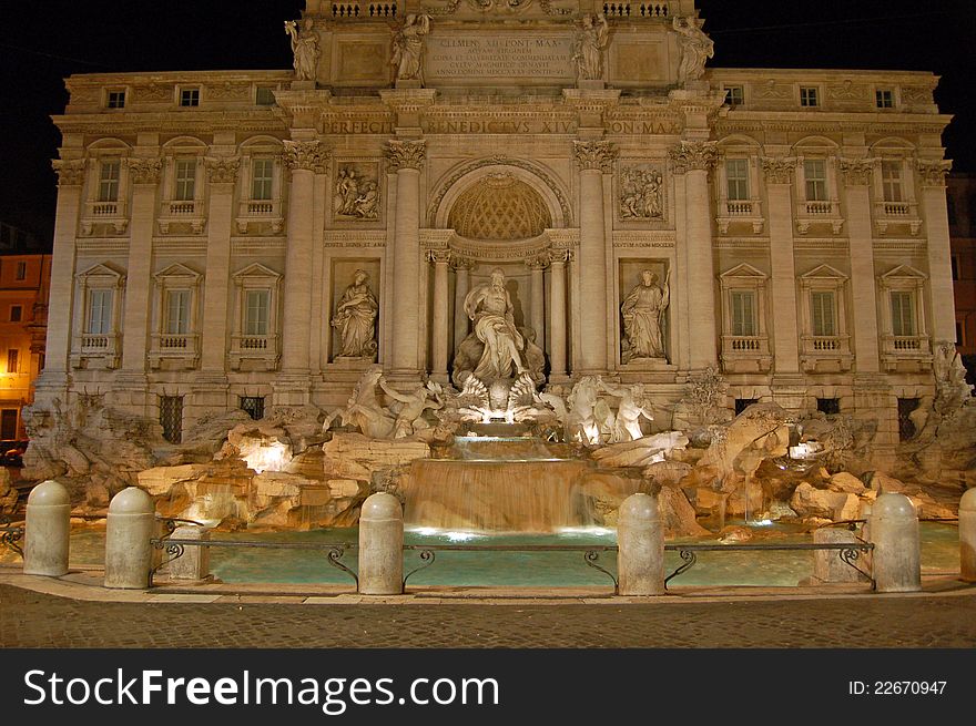 The Trevi Fountain in rome was mader famous in the fiml La Dolce Vita, today it is a magnet for all visitors to Rome. The Trevi Fountain in rome was mader famous in the fiml La Dolce Vita, today it is a magnet for all visitors to Rome