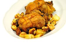Grilled Chicken With Roasted Potatoes Royalty Free Stock Images Grilled Chicken With Roasted Potatoes Royalty Free Stock Images
