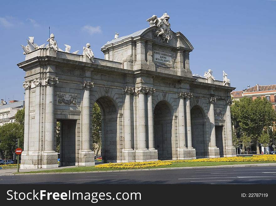 Puerta de Alcala, Gates in Madrid
