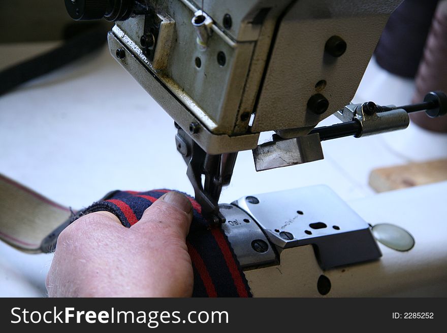 Industrial sewing machine can sew through tough material