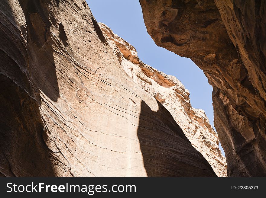 Looking To The Sky In The Siq