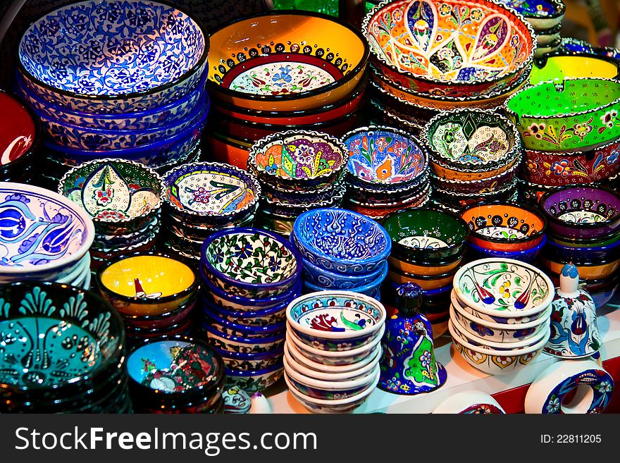 Porcelain plates and bowls painti ed with colorful ornaments, Turkish Bazar