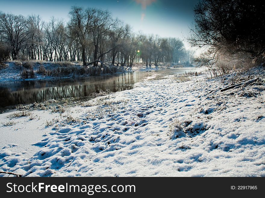 A beautiful winter morning on the river