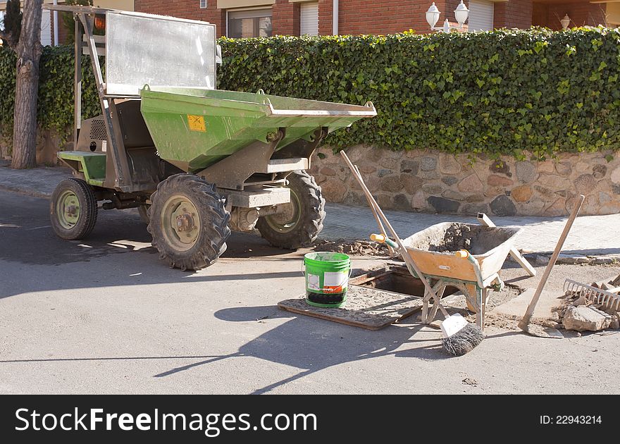 Repairs to the sewers on public roads. Repairs to the sewers on public roads