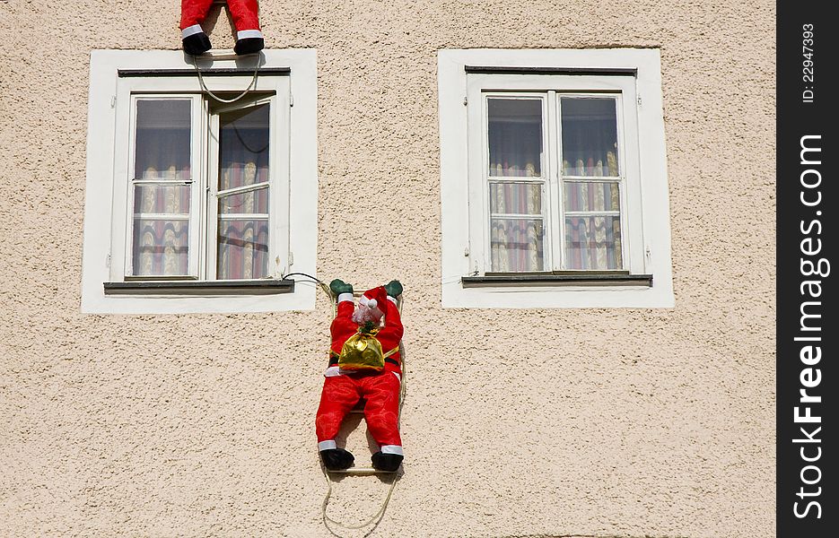 Climbing Santas