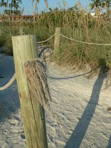 Beach Path Royalty Free Stock Images Beach Path Royalty Free Stock Images