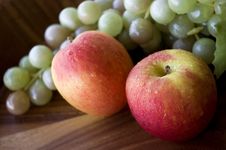 Close Up Fresh Apples And Grapes Stock Image Close Up Fresh Apples And Grapes Stock Image