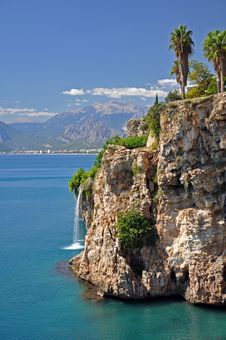 Cliff Waterfall Royalty Free Stock Photos Cliff Waterfall Royalty Free Stock Photos