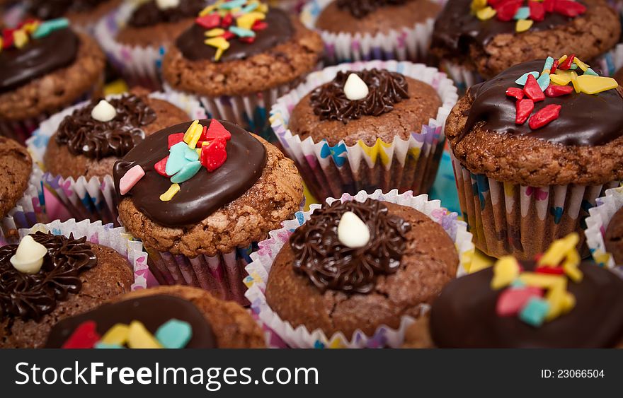 Alot of delicious and chocolate muffins ready for the birthday party