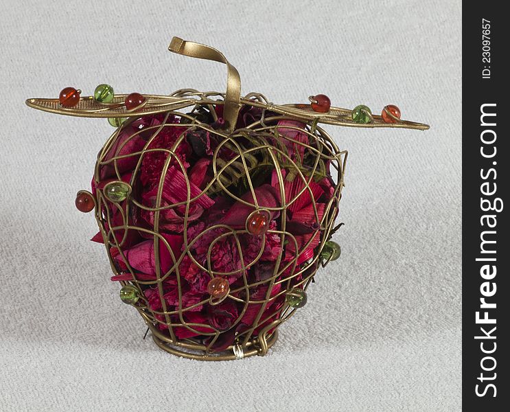 Iron Apple Sachet With Dried Flowers