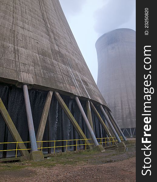 Cooling tower in a power station