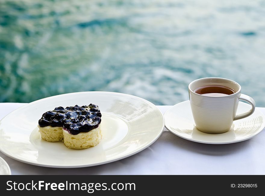 Romantic cheese cake for Valentine's Day