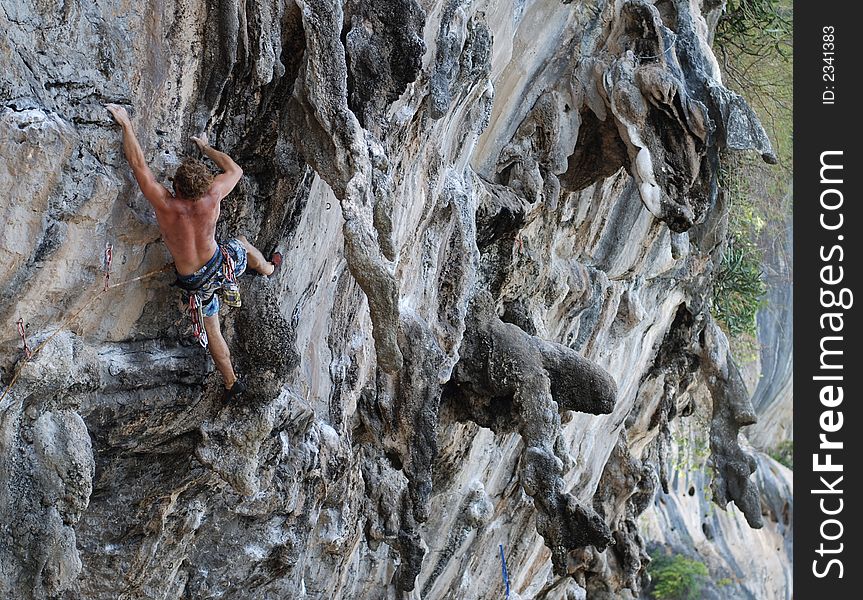 Climbing 5.11c Tonsi Thailand