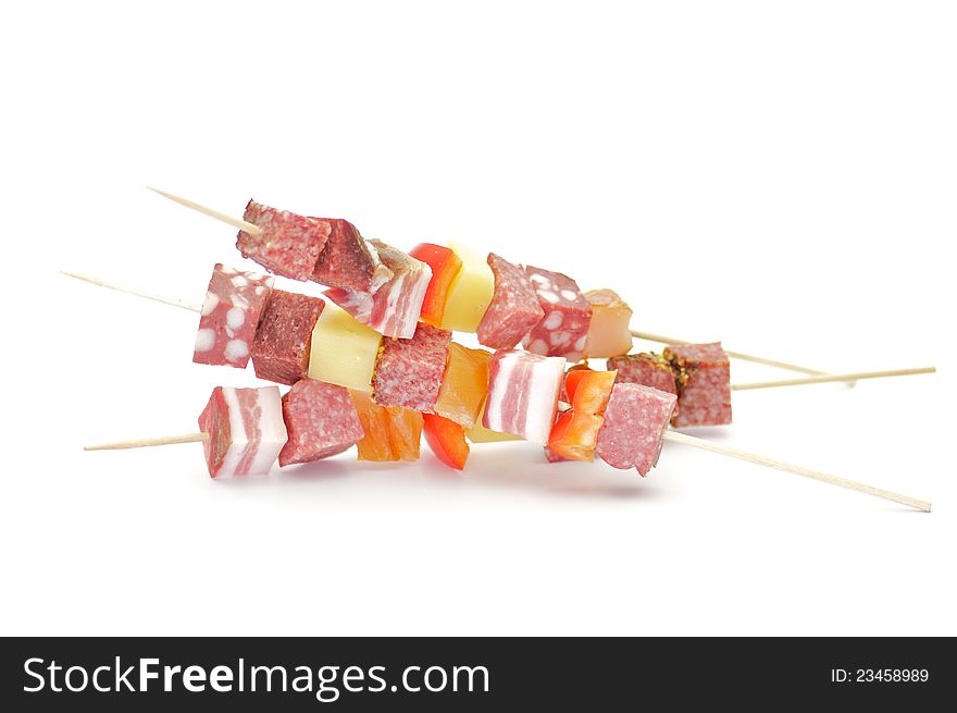 Salami Shishkabobs With Red Bell Pepper And Cheese