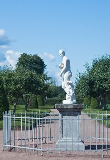 Peterhof. Lower Park. Sculpture Of Venus. Russia Stock Photo Peterhof. Lower Park. Sculpture Of Venus. Russia Stock Photo