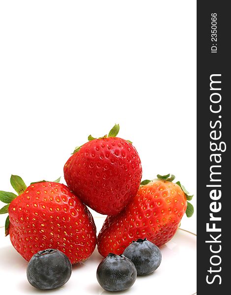Picture of strawberries & blueberries vertical