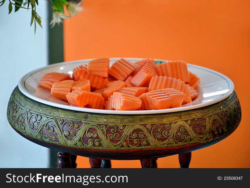 Fruits for healthy eating. papaya dessert , at buffet in restaurant