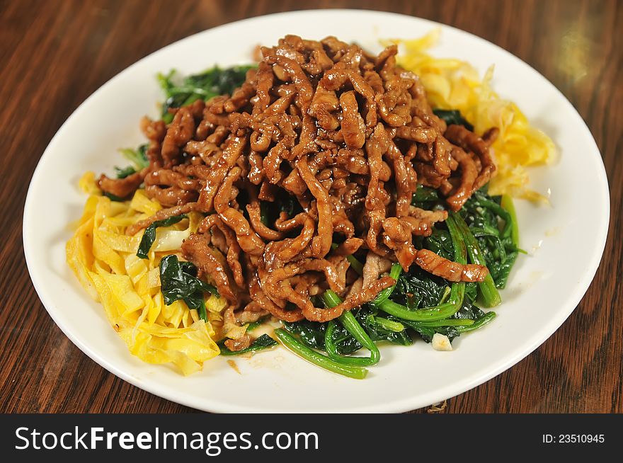 Fried pork shredded