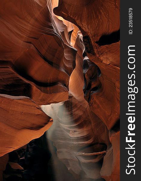 Looking up at Antelop Slot Canyon