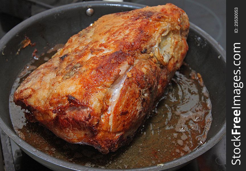 Fried pork shoulder, ready for steaming.