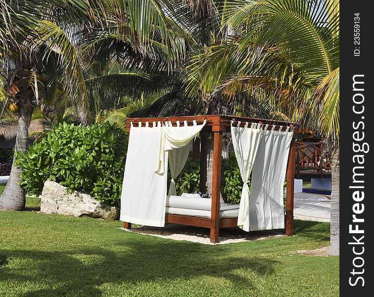 On the Riviera Maya many of the resorts offer these kind of dream day beds. On the Riviera Maya many of the resorts offer these kind of dream day beds