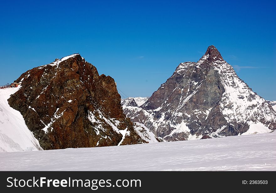 Klein Matterhorn and Matterhorn, Zermatt, Swiss.