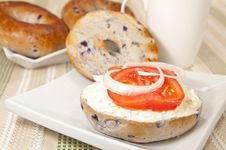 Bagel With Cream Cheese Royalty Free Stock Photos Bagel With Cream Cheese Royalty Free Stock Photos