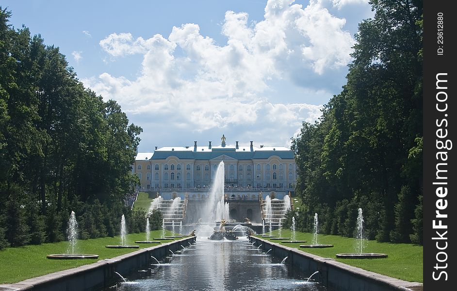 Grand cascade at Peterhof Palace garden in Pertergof, Saint-Petersburg, Russia. Grand cascade at Peterhof Palace garden in Pertergof, Saint-Petersburg, Russia.