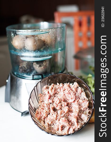 Raw minced meat in bowl