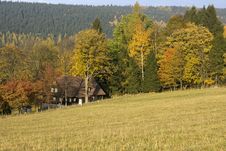 Holiday Cottage In The Fall Royalty Free Stock Image Holiday Cottage In The Fall Royalty Free Stock Image