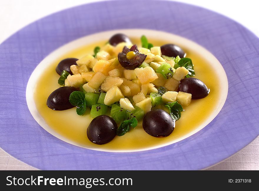 Mixed salad with fruit