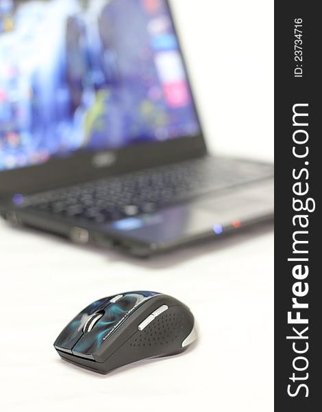 Wireless Mouse and laptop technology