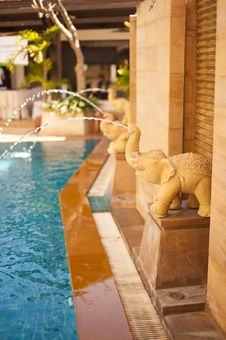 Orange Elephant Statues Fountain Stock Images Orange Elephant Statues Fountain Stock Images