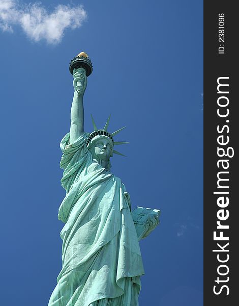 Statue of Liberty close up under a clear blue sky