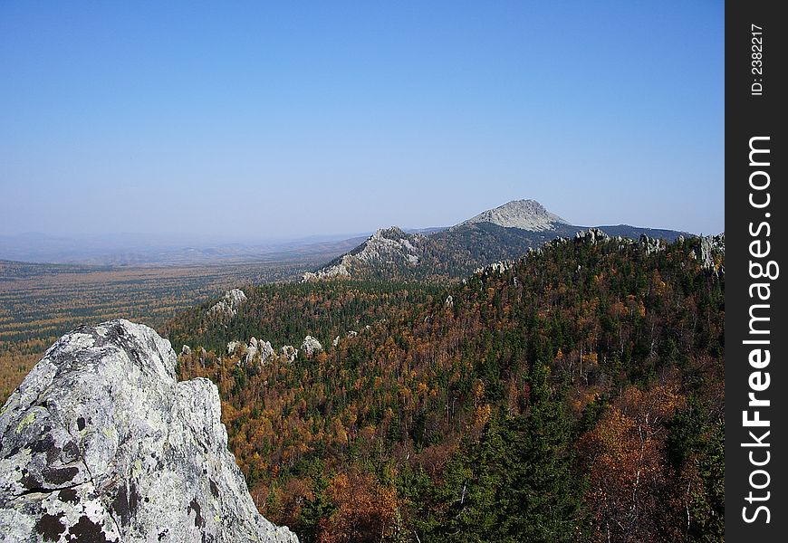 Fine autumn kind on mountains